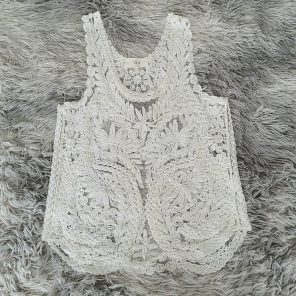 Julie White Embroidered  Sleeveless Top Size S/M - Picture 10 of 15